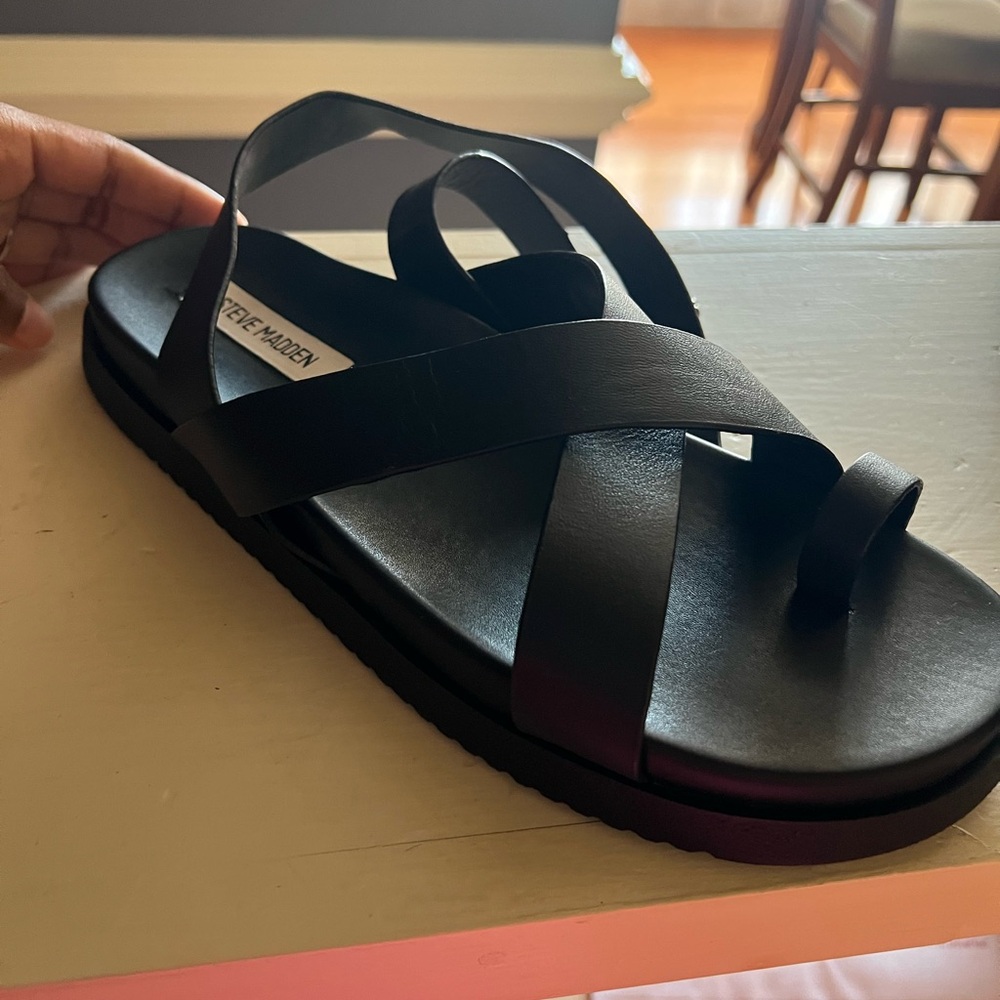 Steve Madden Black Cross-Strap Sandals